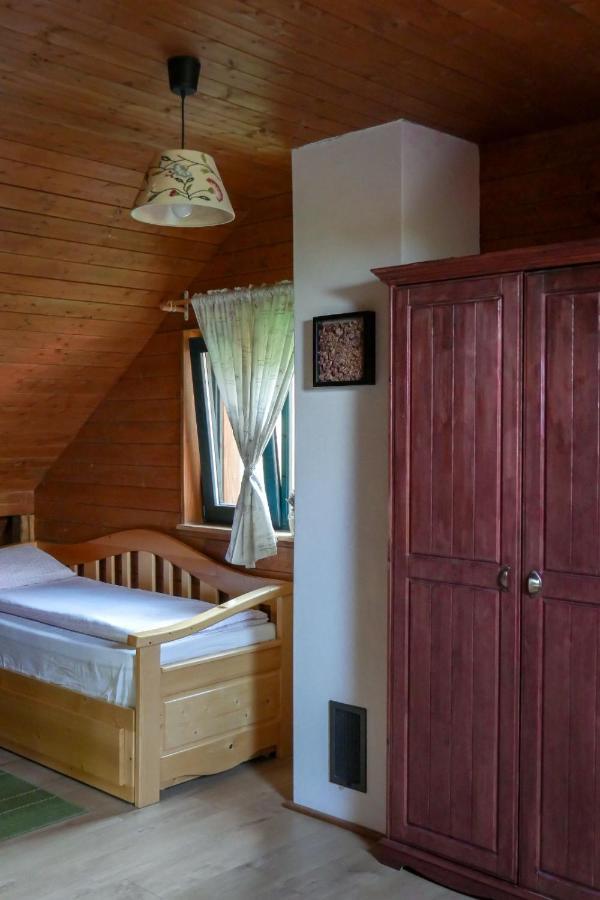Bed and Breakfast Rose Hip Hill Farm Valea Tirnei Экстерьер фото