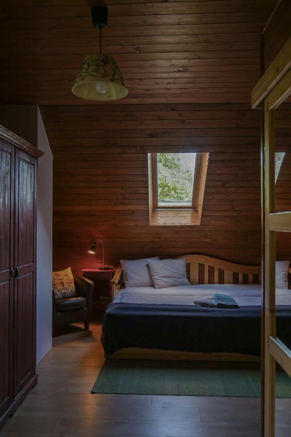 Bed and Breakfast Rose Hip Hill Farm Valea Tirnei Экстерьер фото