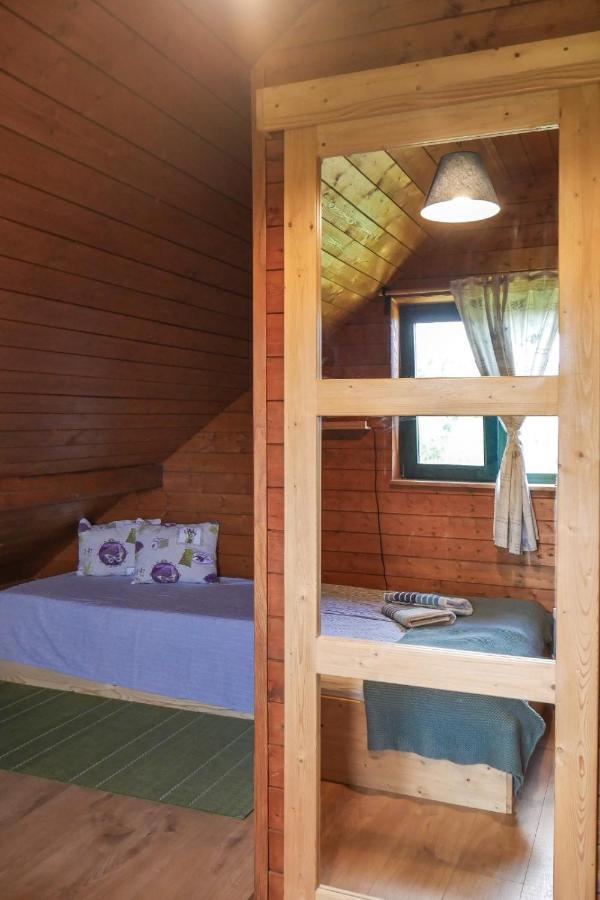 Bed and Breakfast Rose Hip Hill Farm Valea Tirnei Экстерьер фото